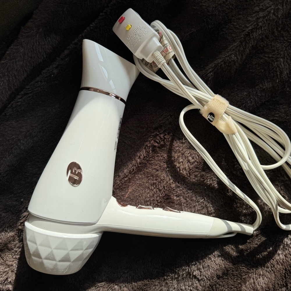 T3 White Hair Dryer